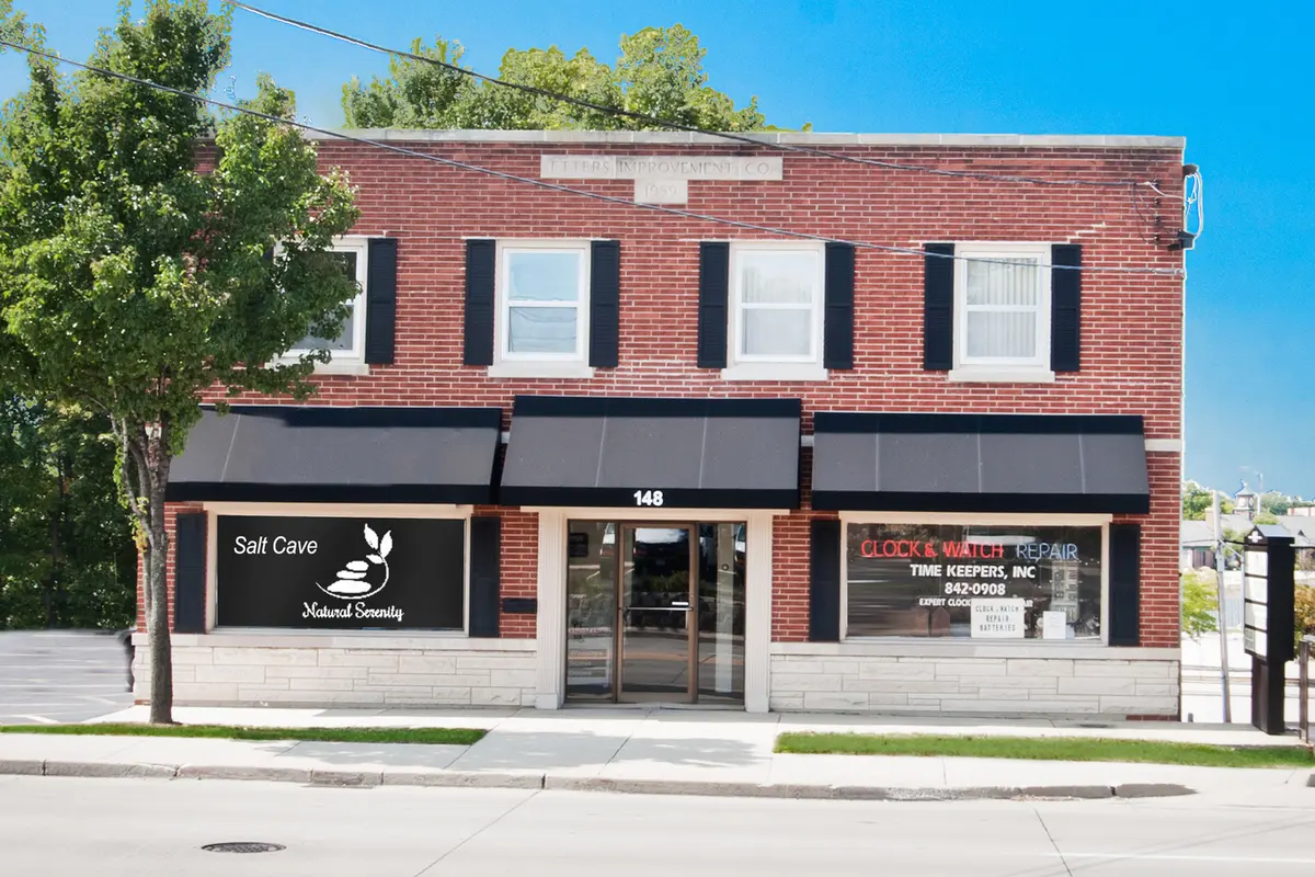 148 S Northwest HWY, Barrington, IL 60010