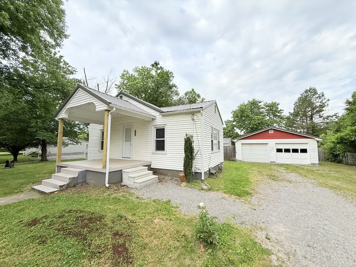 90 Pickering RD, Harrisburg, IL 62946