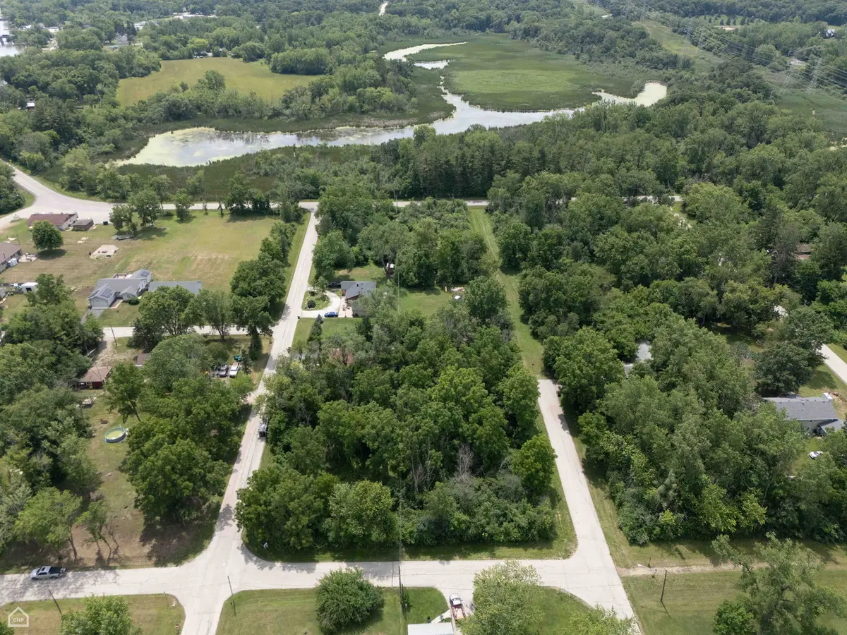 000 Carmen AVE, Mchenry, IL 60050