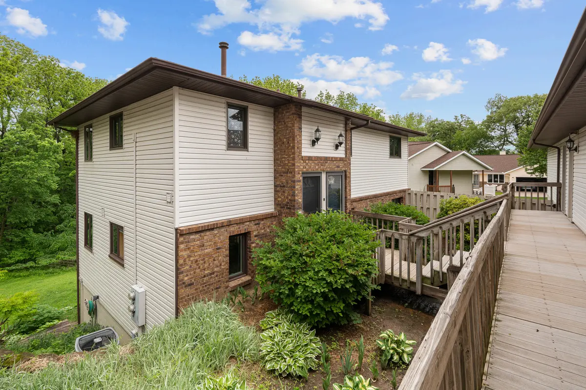 8504 Ridgewood RD #501, Rock Island, IL 61201