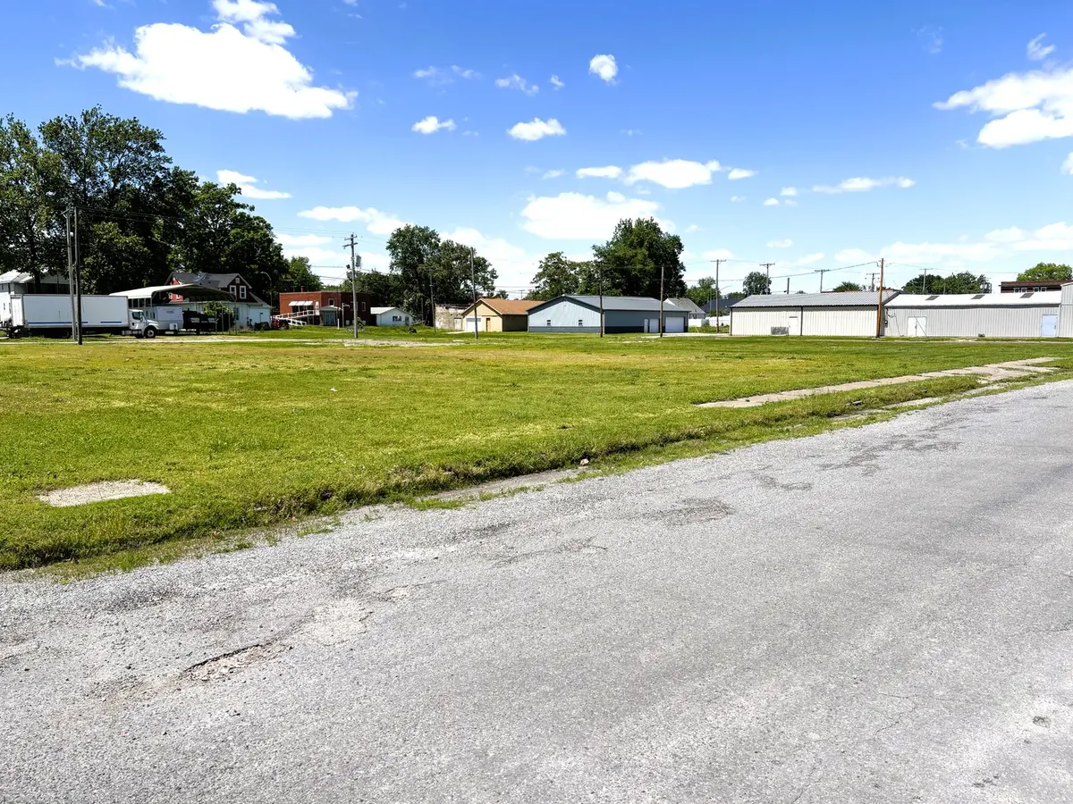 200 S Chestnut ST, Centralia, IL 62801