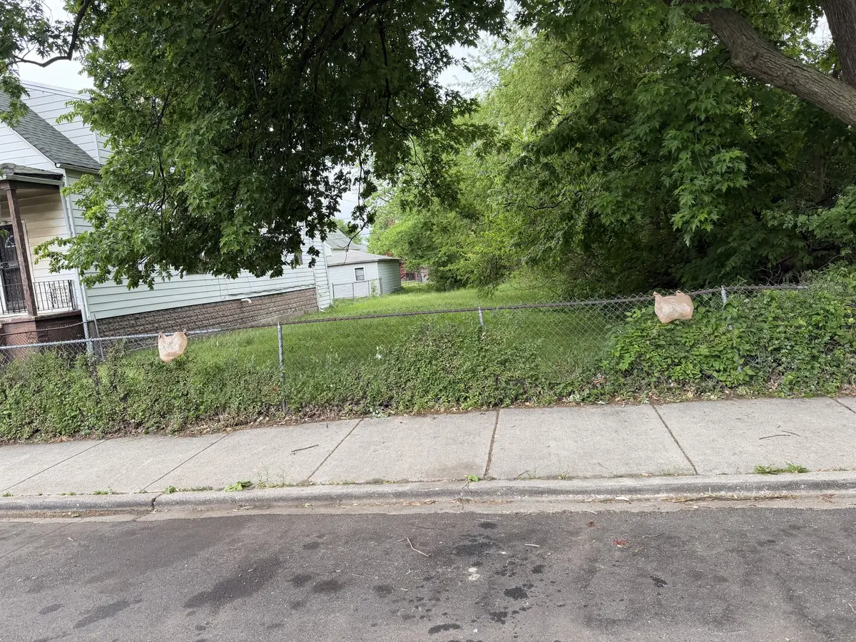 6810 S Peoria ST, Chicago, IL 60621