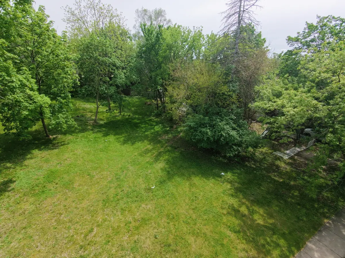 406 BARRINGTON AVE, East Dundee, IL 60118