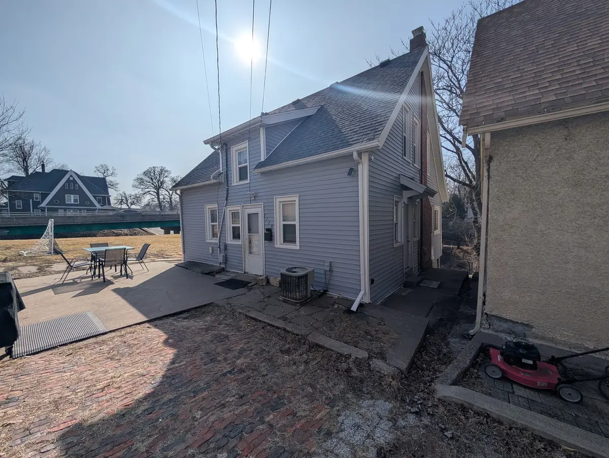 1118 15TH ST, Moline, IL 61265