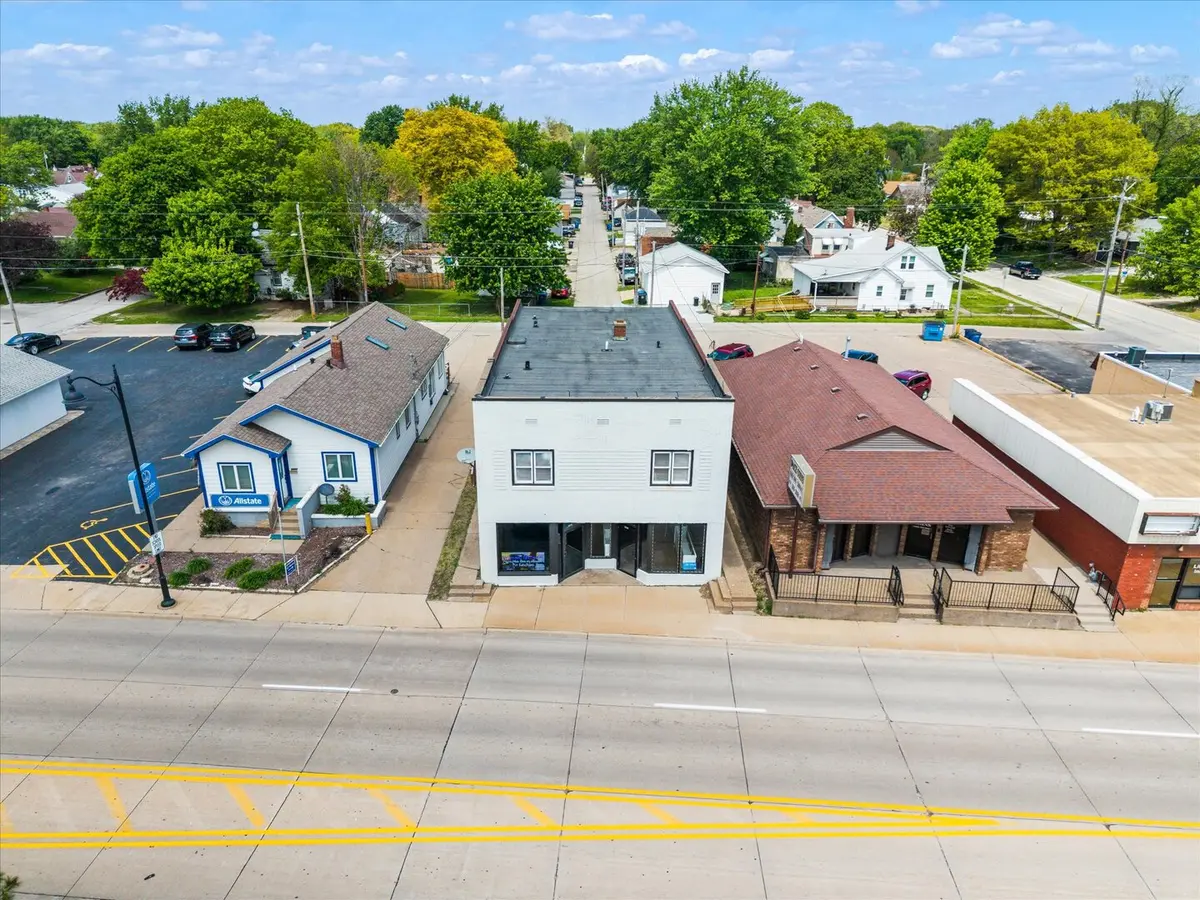 3313 Avenue of the Cities, Moline, IL 61265