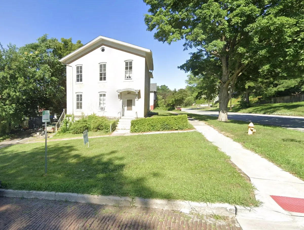 530 Western AVE, Davenport, IA 52803
