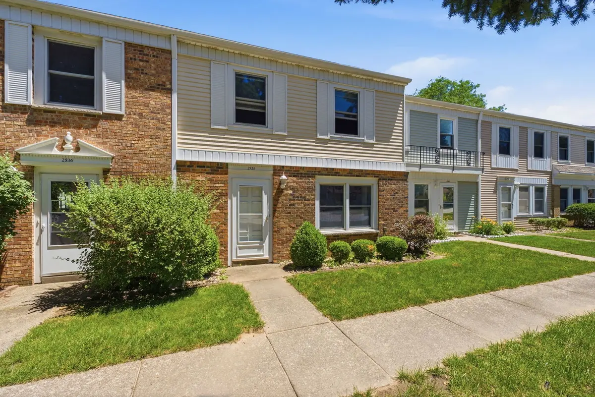 2938 Archer DR #14, East Moline, IL 61244