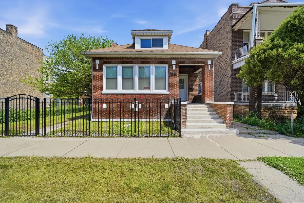 1518 E 73rd PL, Chicago, IL 60619