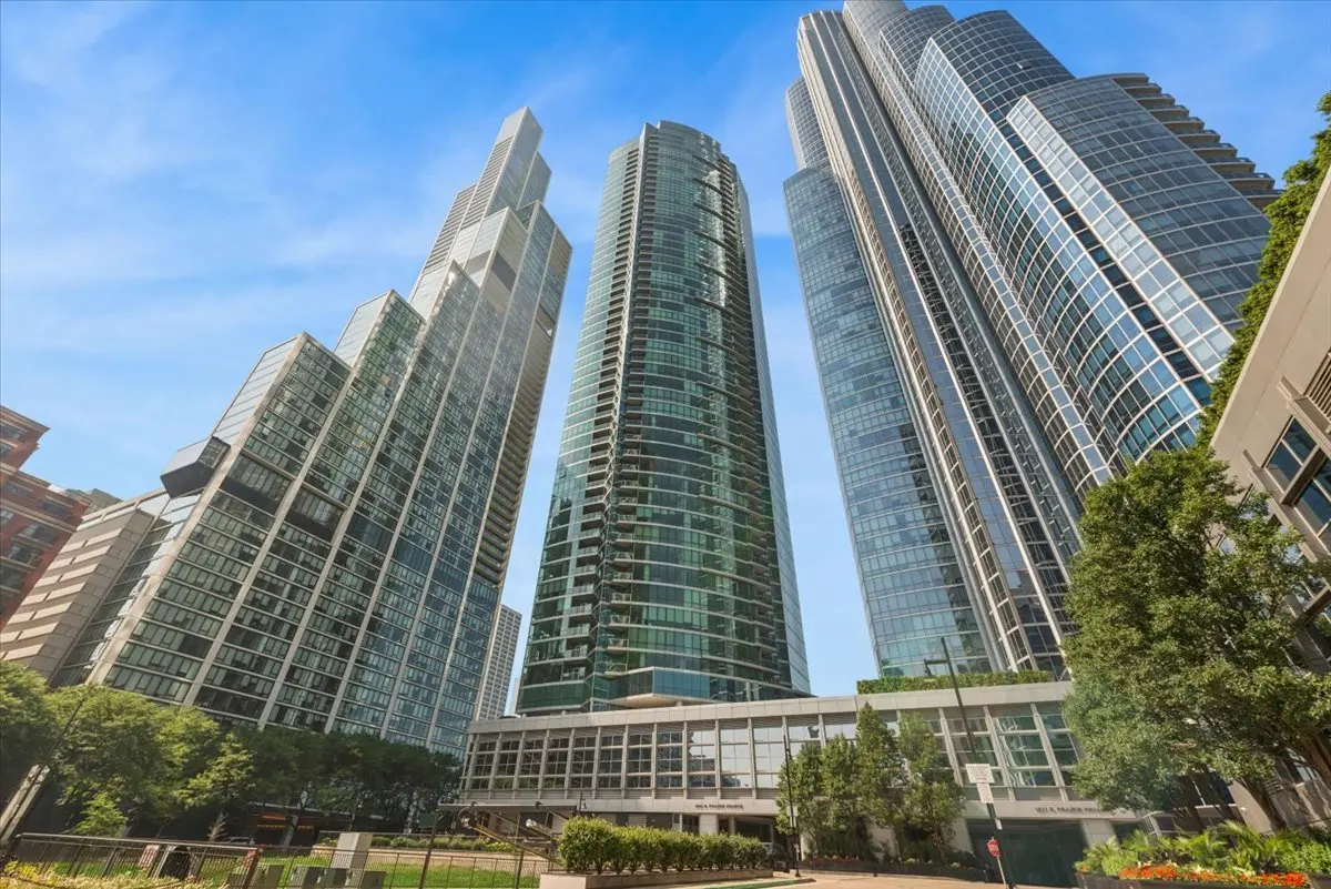 1201 S Prairie AVE #1405, Chicago, IL 60605