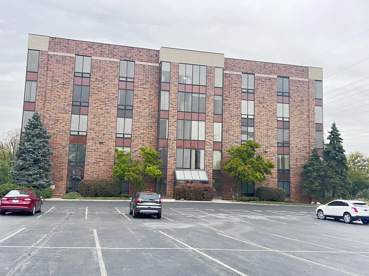 7808 W COLLEGE DR #1NW, Palos Heights, IL 60463