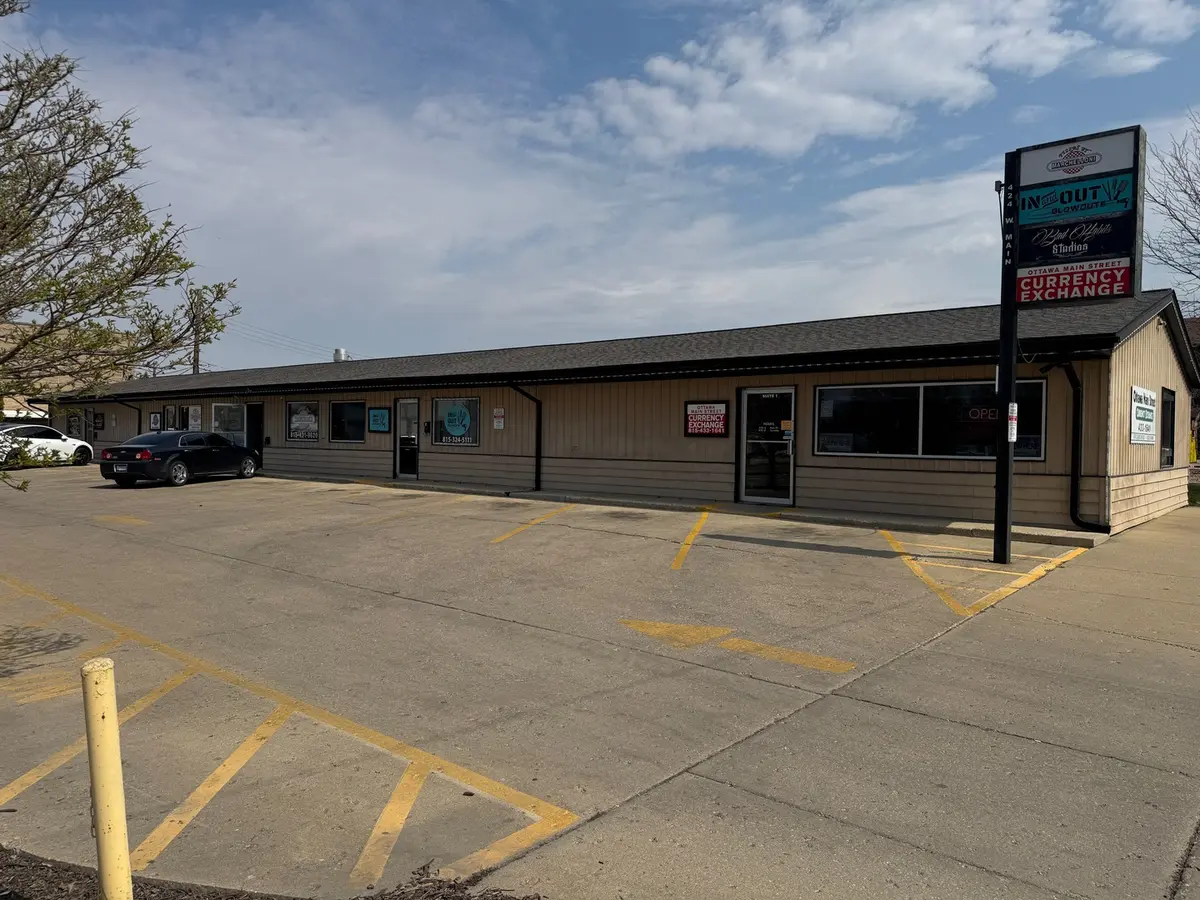 424 W Main ST #3, Ottawa, IL 61350