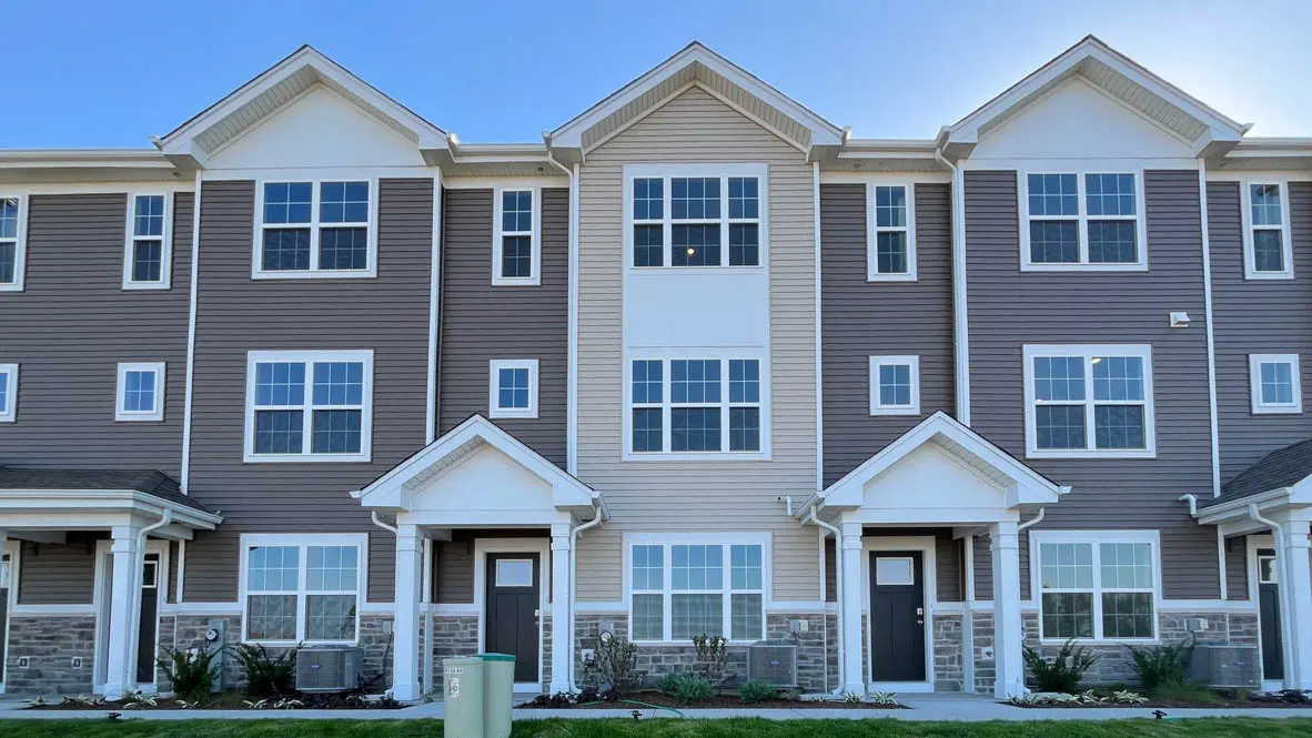 2686 Arrowhead DR, Pingree Grove, IL 60140