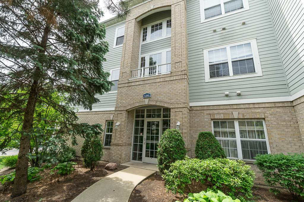 1291 W Lake ST #103, Addison, IL 60101
