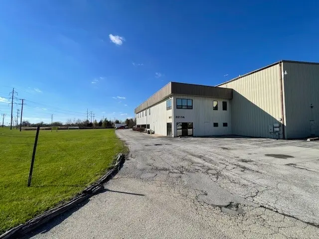 2015 Route 34 #E, Oswego, IL 60543