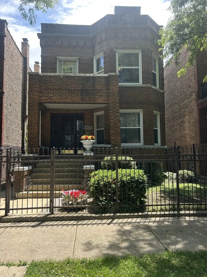 4721 W Jackson BLVD, Chicago, IL 60644
