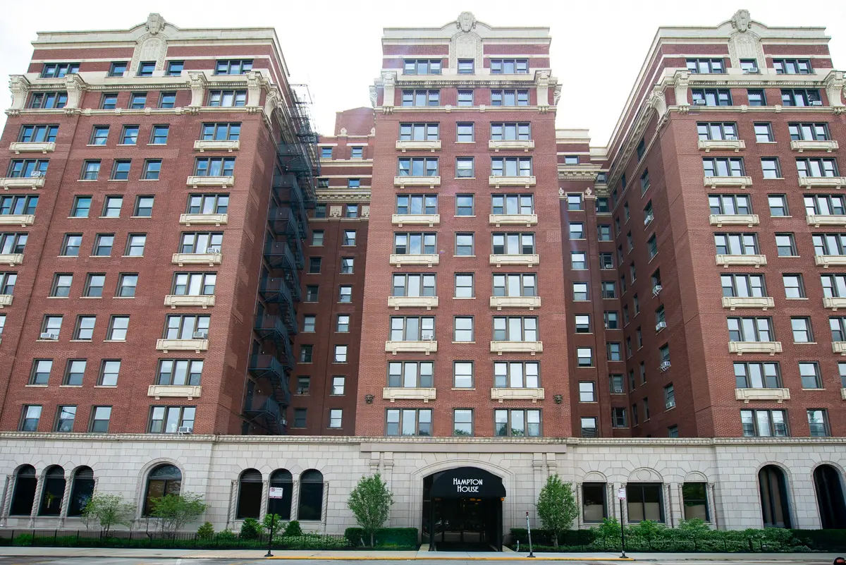 5300 S Shore DR #111, Chicago, IL 60615