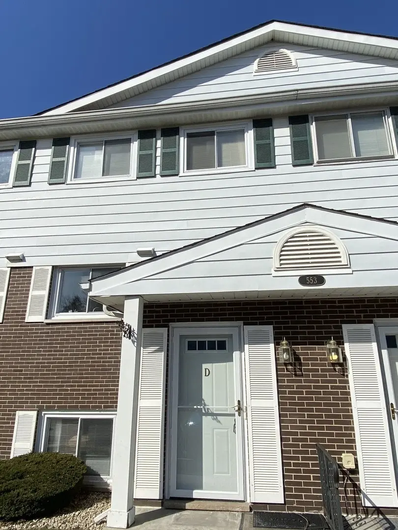 553 W Park AVE #D, Libertyville, IL 60048