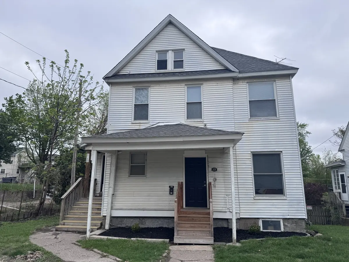 618 Douglas CT, Davenport, IA 52803