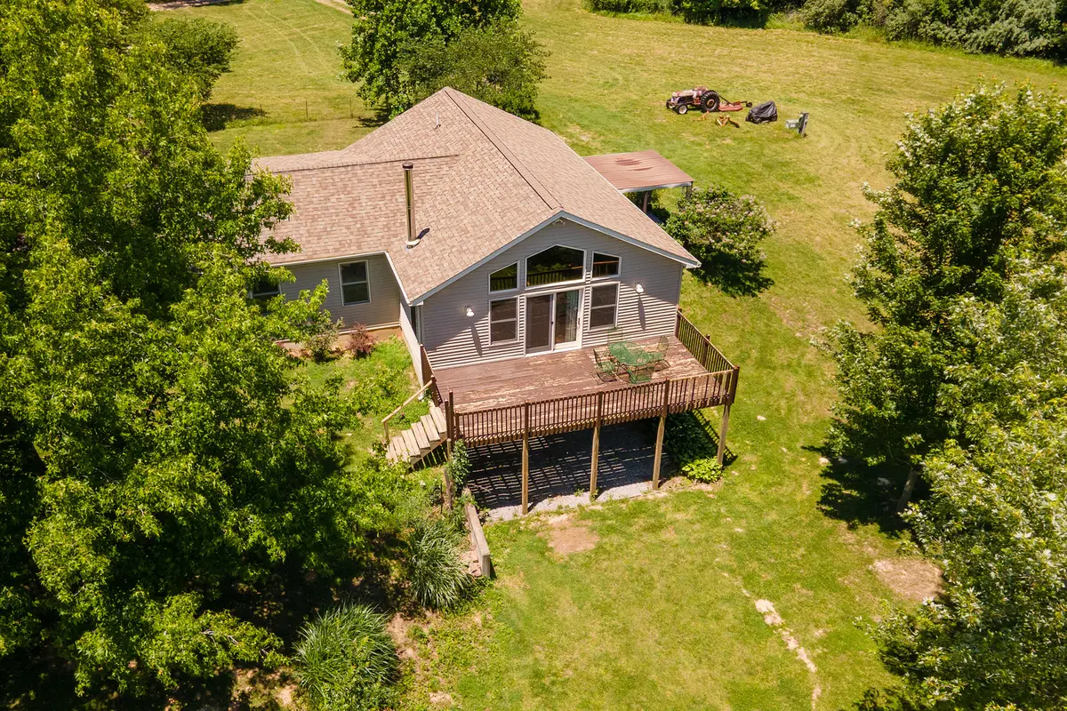 450 Clark School RD, Desoto, IL 62924