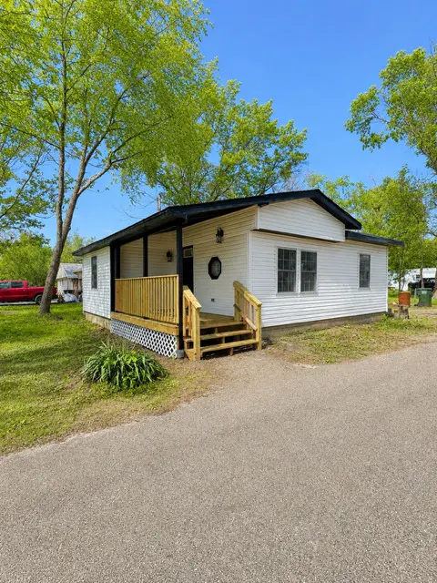 110 N Robert DR, Godley, IL 60407