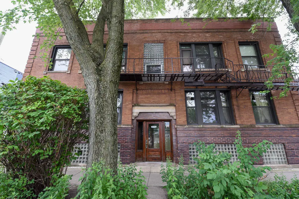 2821 W SHAKESPEARE AVE #2F, Chicago, IL 60647