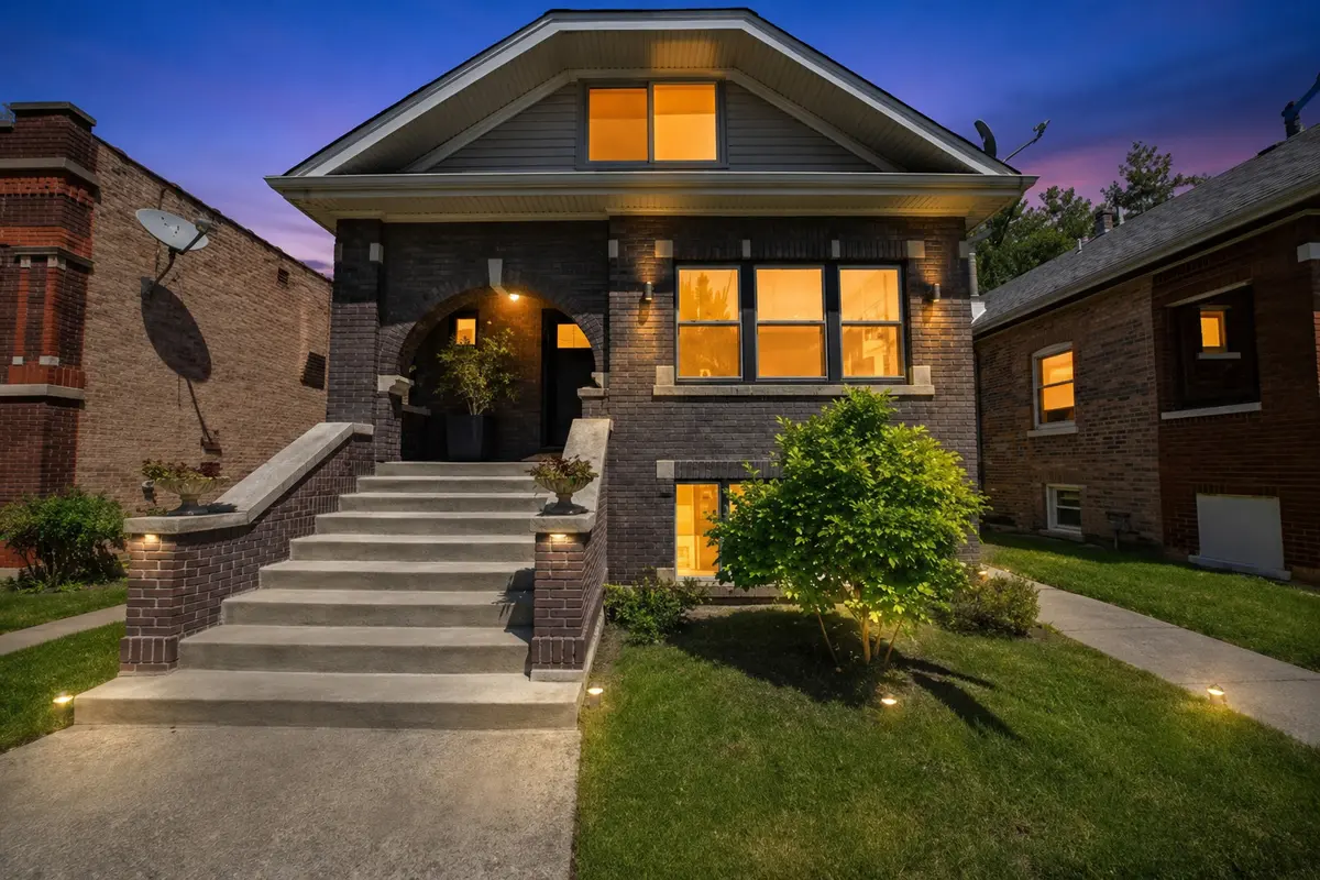 2645 Cuyler AVE, Berwyn, IL 60402