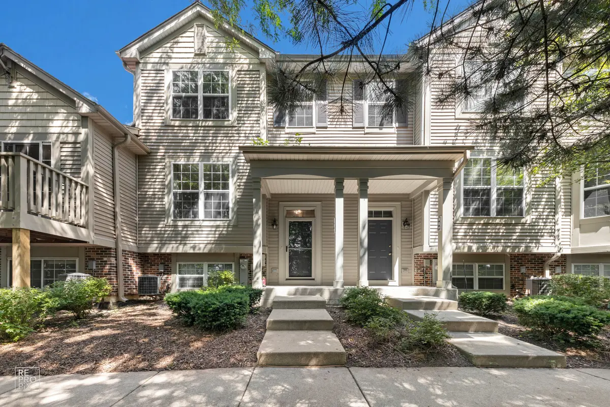 959 Ellsworth DR, Grayslake, IL 60030