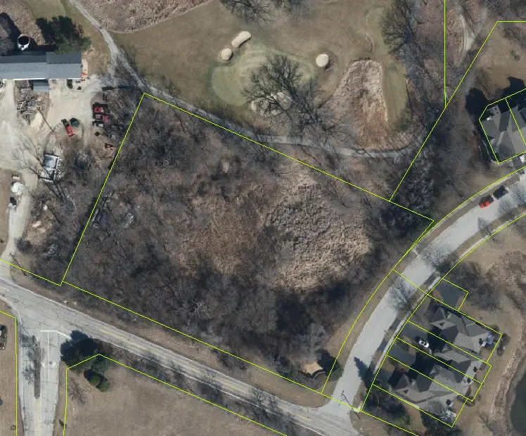 11100 Mc Connell RD, Woodstock, IL 60098