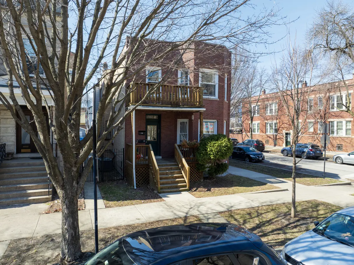 2648 N Francisco AVE, Chicago, IL 60647