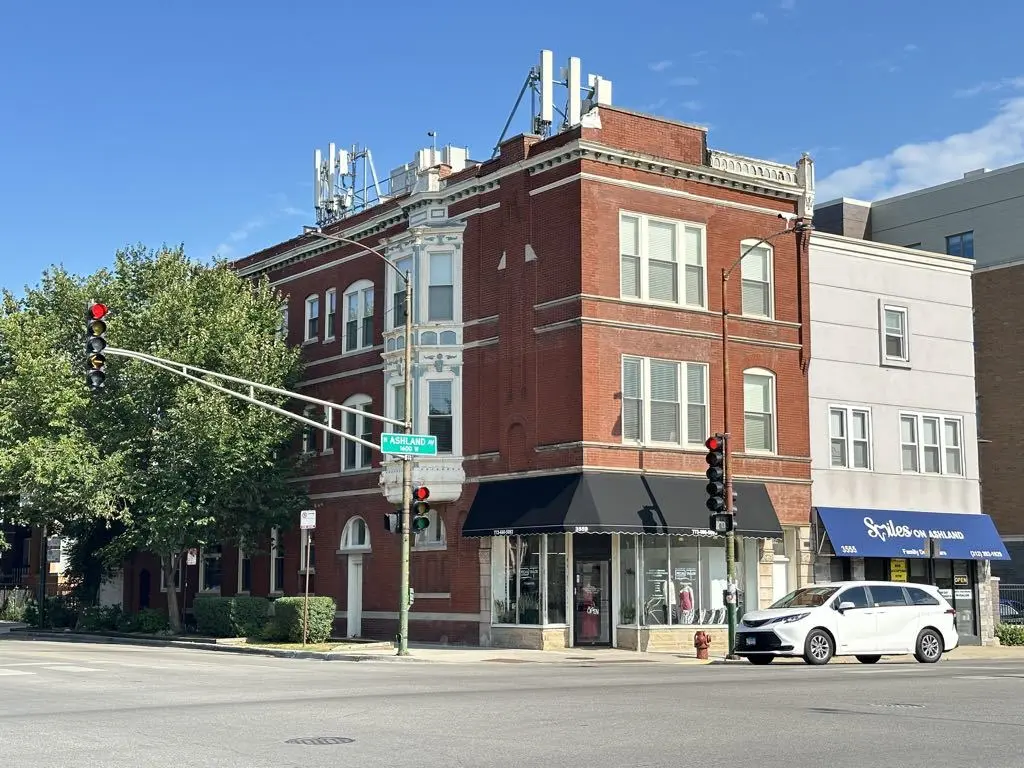 3559 N Ashland AVE #1R, Chicago, IL 60657