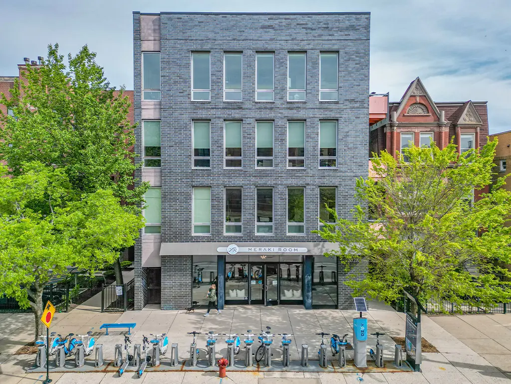 2028 W Division ST, Chicago, IL 60622