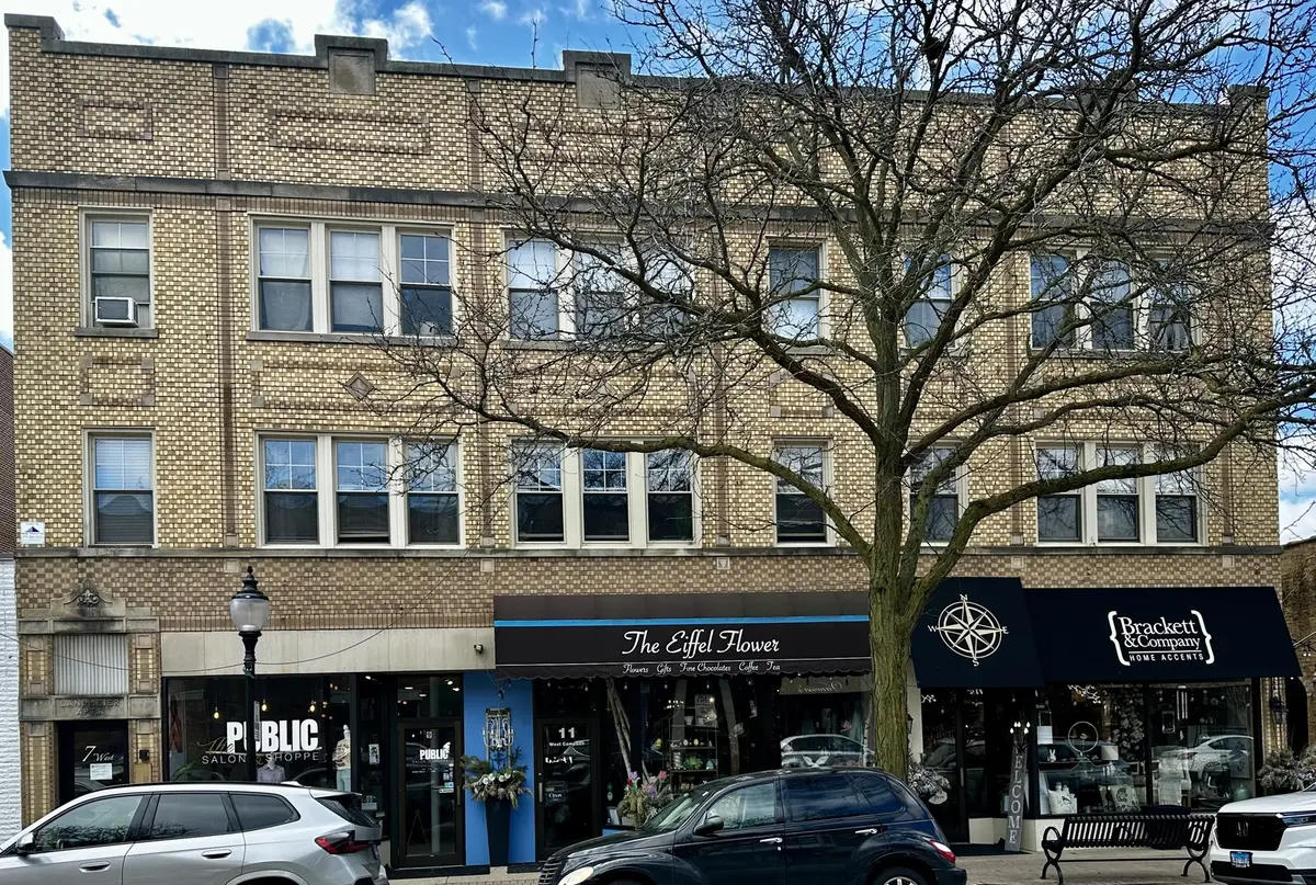 7 W Campbell ST #5, Arlington Heights, IL 60005