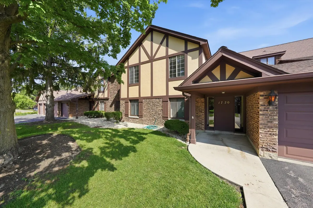 1720 Lakecliffe DR #4305-C, Wheaton, IL 60189
