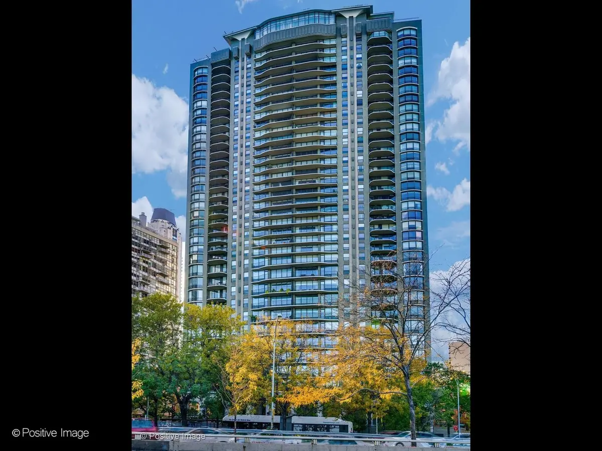 1040 N Lake Shore DR #7C, Chicago, IL 60611