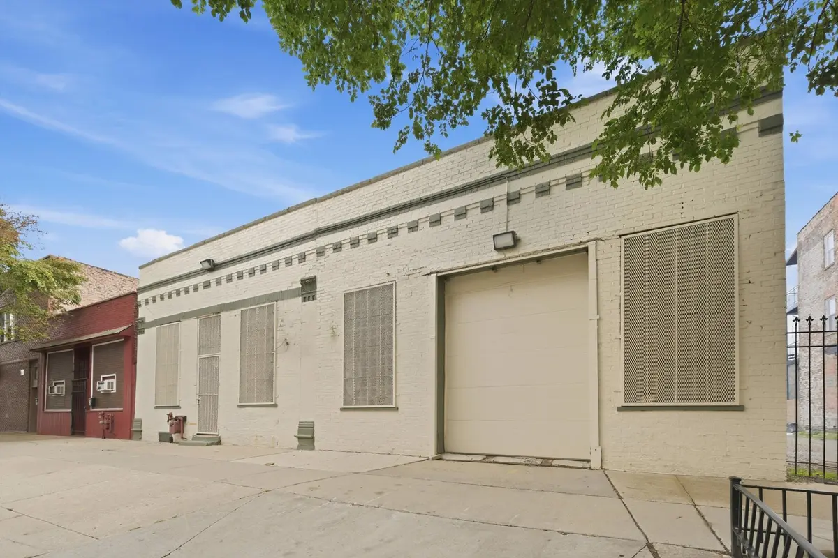 2290 S Blue Island AVE, Chicago, IL 60608