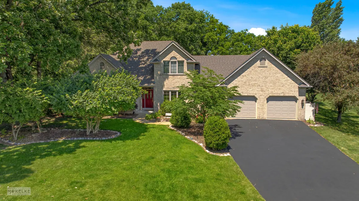 71 Long Grove RD, Yorkville, IL 60560