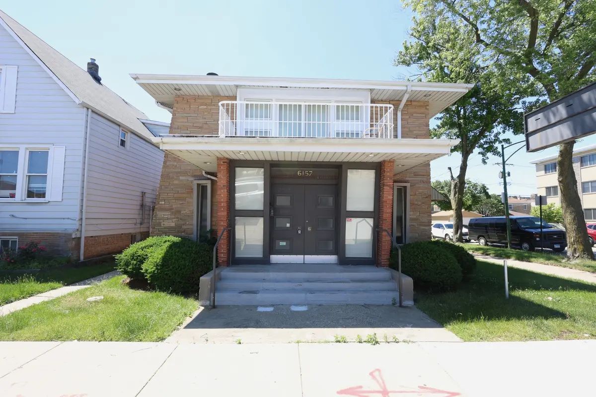 6157 W Belmont AVE #1R, Chicago, IL 60634