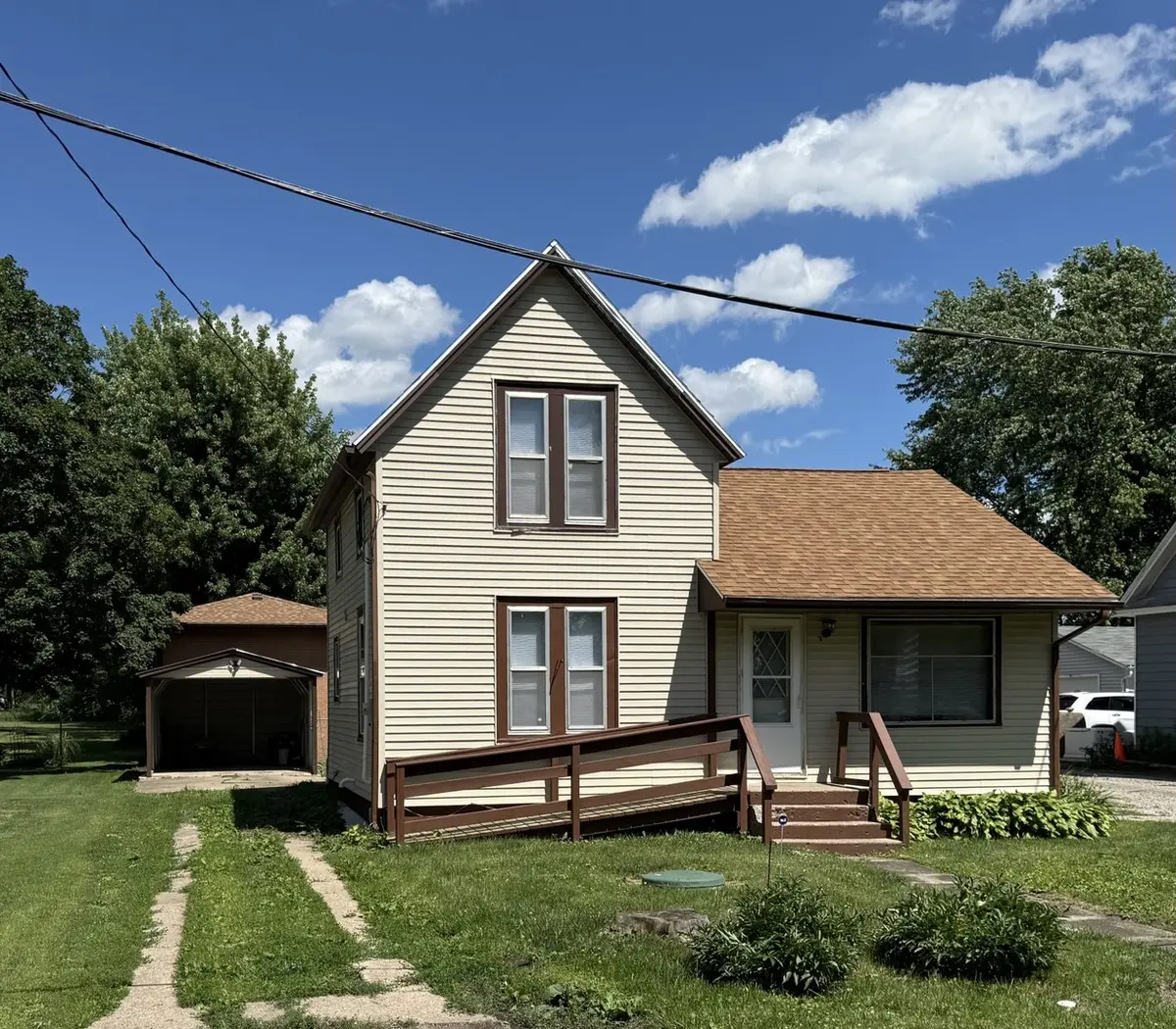 14180 Elmira RD, Toulon, IL 61483