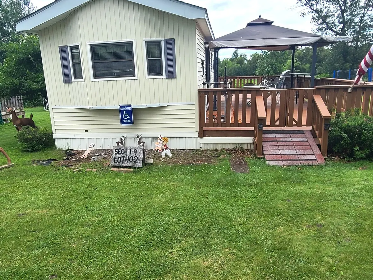 19/102 Woodhaven, Sublette, IL 61367