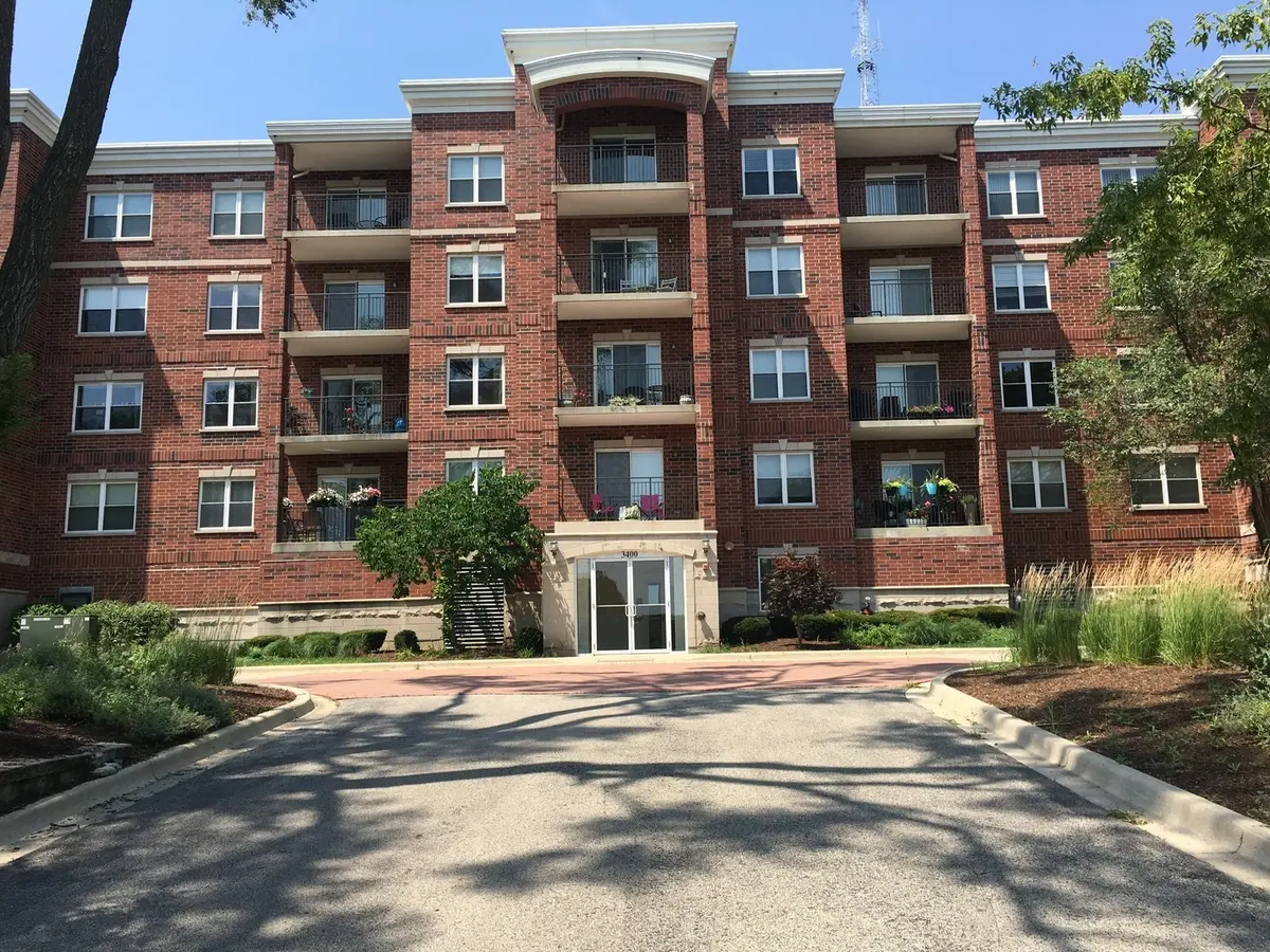 3420 N Old Arlington Heights RD #203, Arlington Heights, IL 60004