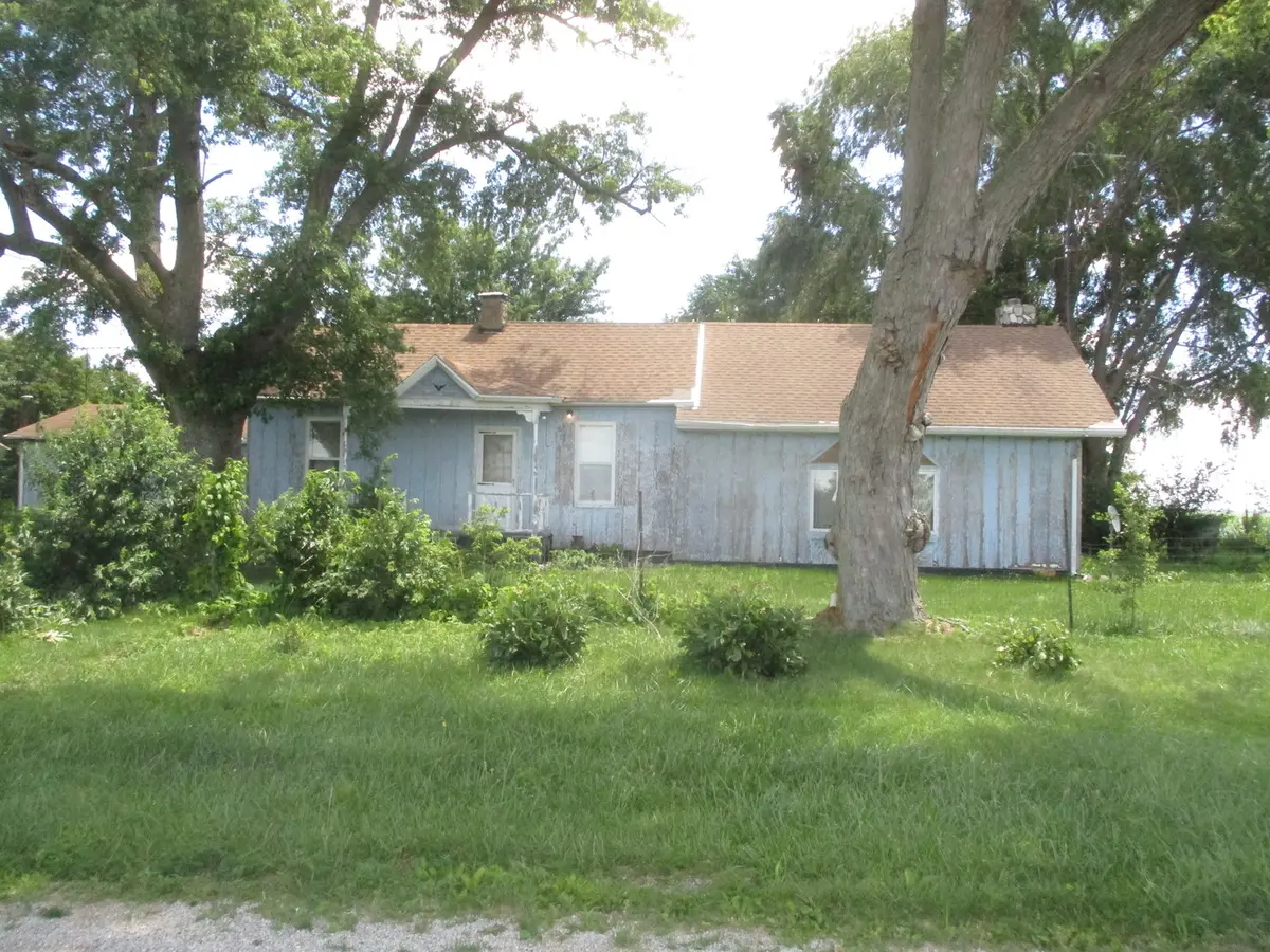 550 N County Road 1475 RD, Tuscola, IL 61953