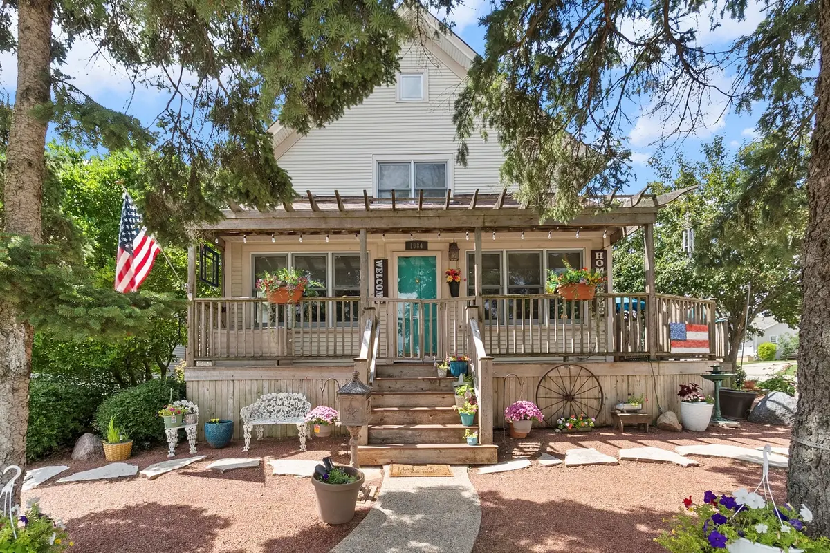 1084 Main ST, Antioch, IL 60002