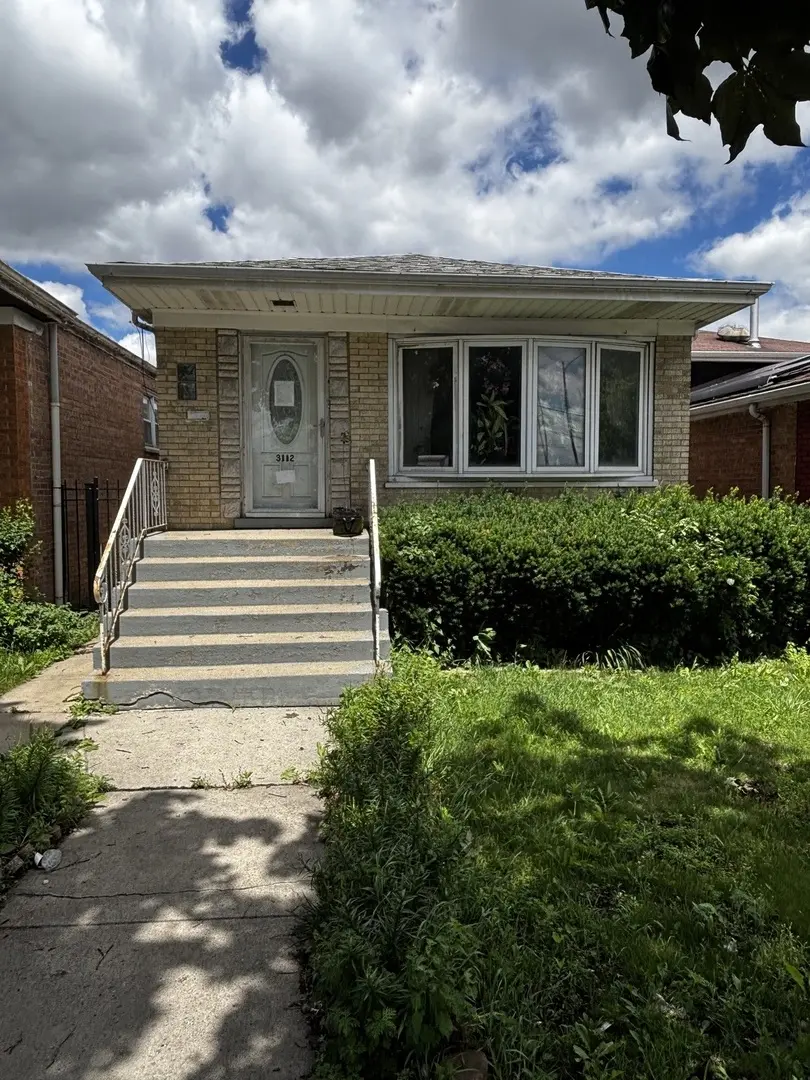 3112 W Columbus AVE, Chicago, IL 60652