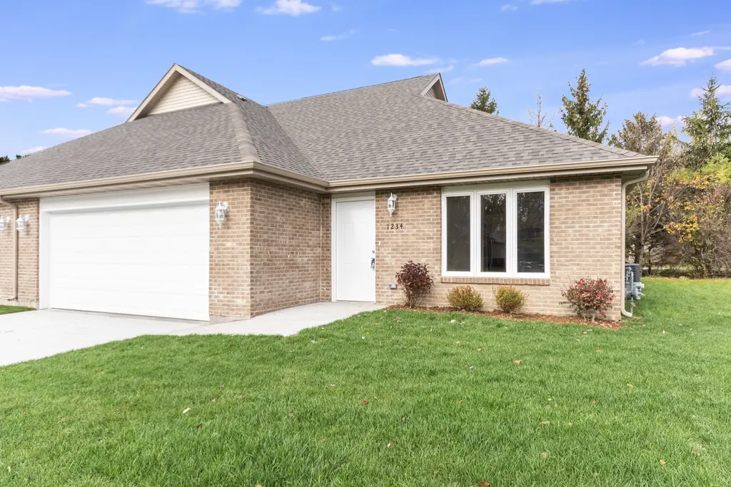 5510 Hearthside DR, Bourbonnais, IL 60914