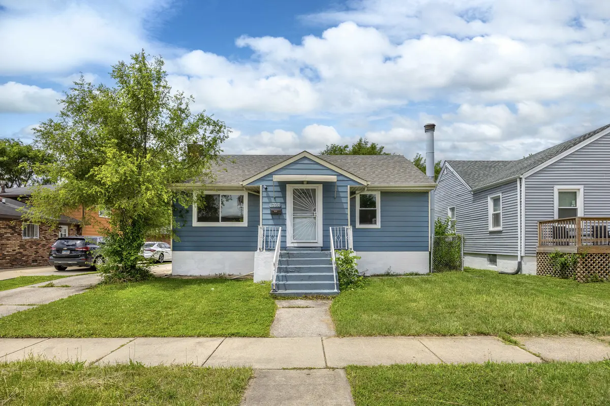 1304 Freeland AVE, Calumet City, IL 60409