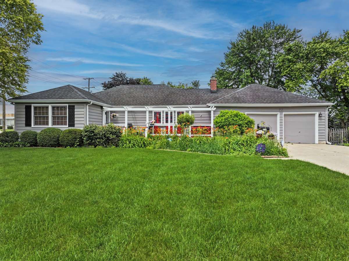 715 N Green ST, Mchenry, IL 60050