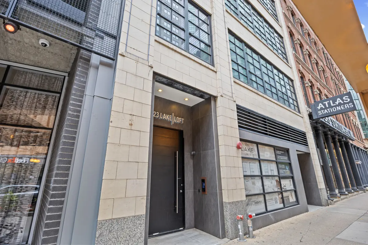 223 W LAKE ST #3N, Chicago, IL 60606