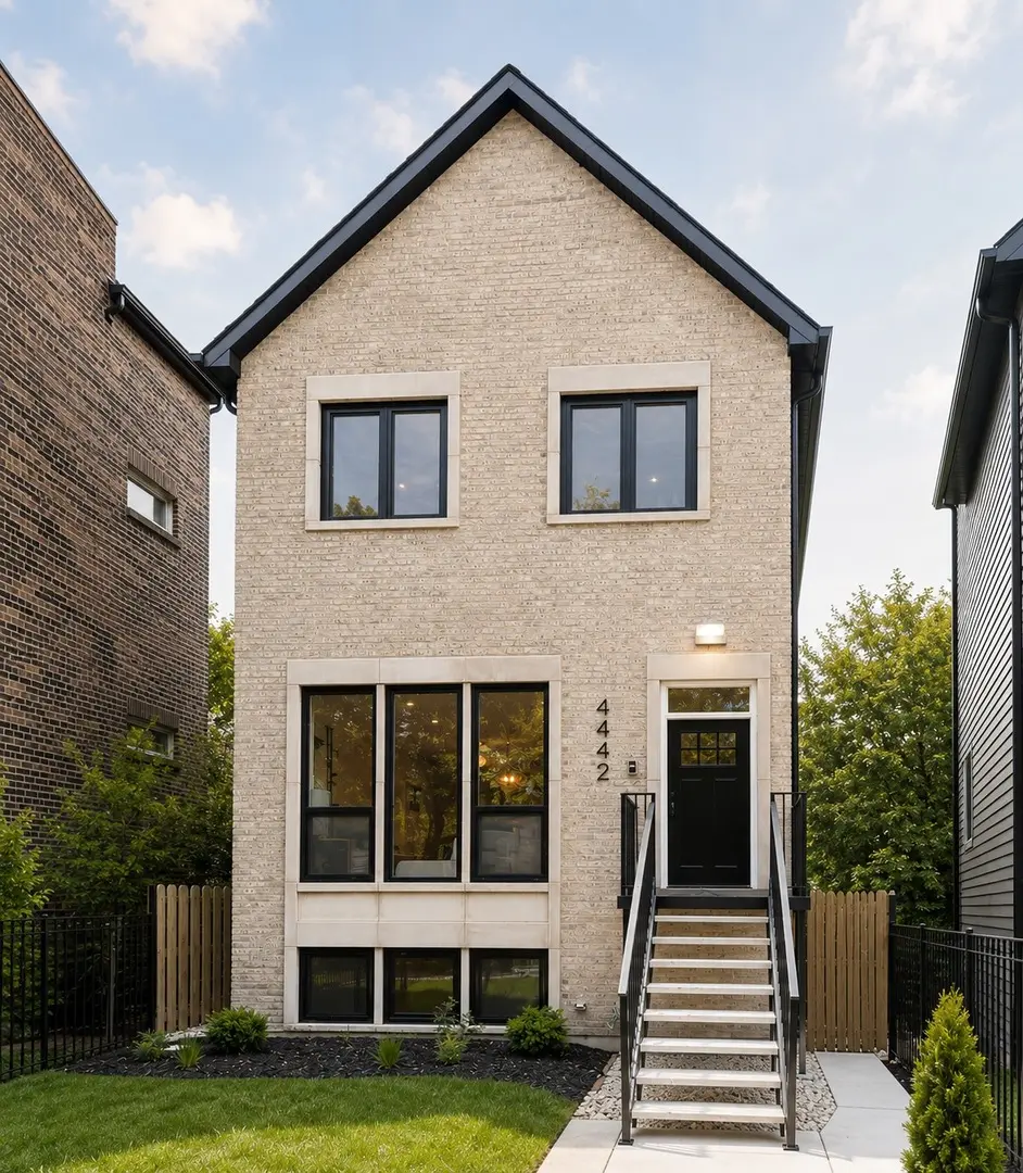 4442 N Greenview AVE, Chicago, IL 60640
