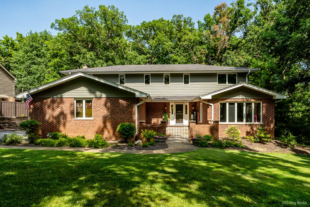 12 Old Tamarack LN, Orland Park, IL 60462