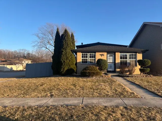 18143 IDLEWILD DR, Country Club Hills, IL 60478